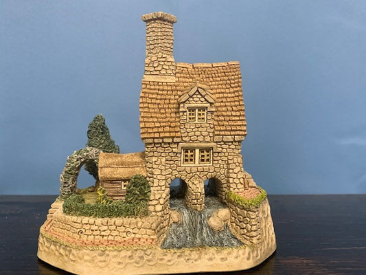 David Winter Cottage The Gamekeeper
