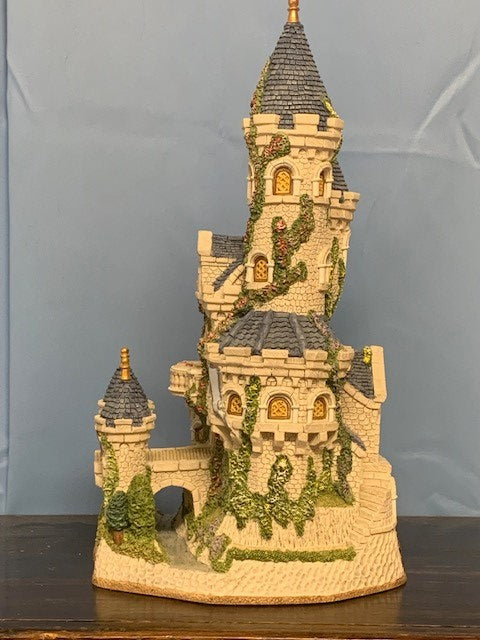 David Winter Cottages Guinevere's Castle