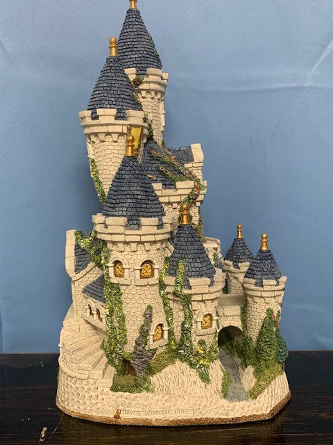 David Winter Cottages Guinevere's Castle